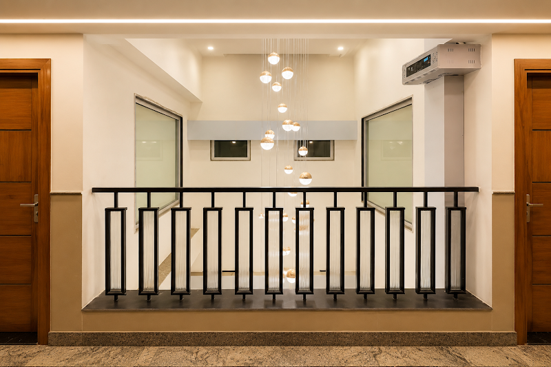 Hotel Mazestic Bay - A Luxury Stay