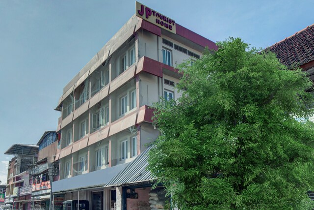 Hotel O by OYO J P Tourist Home