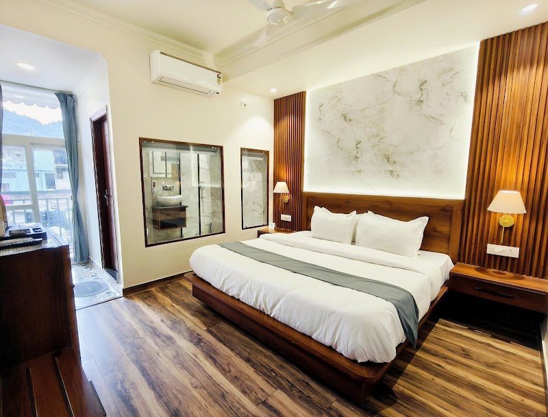 Hotel Premjees Paradise