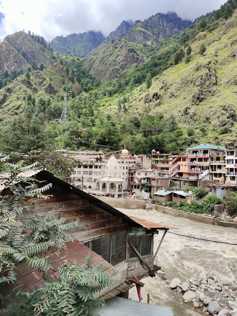 Hotel Highway