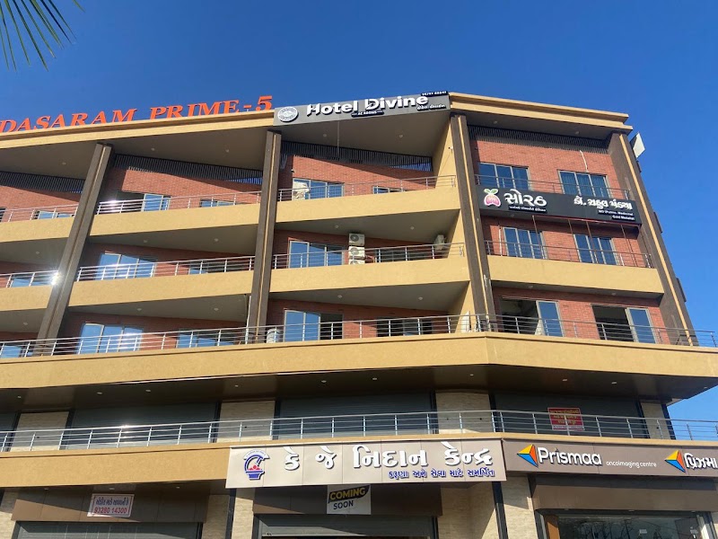 Hotel Divine