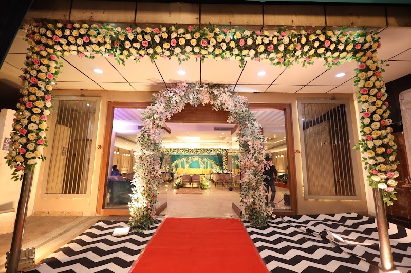The Gagan Plaza Hotel
