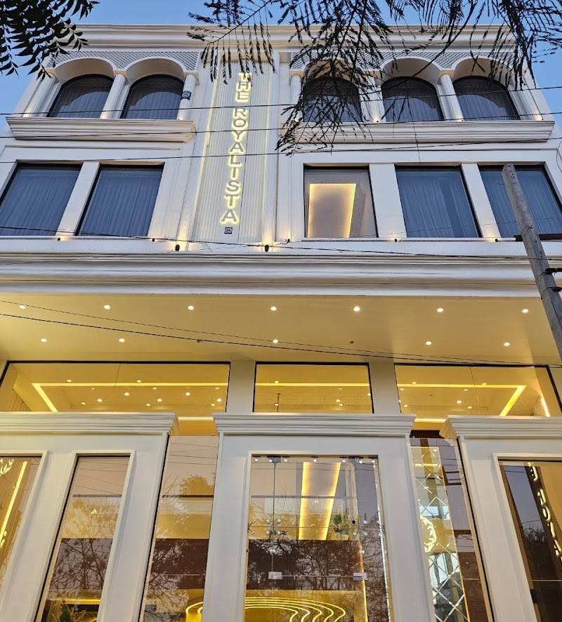 HOTEL THE ROYALISTA