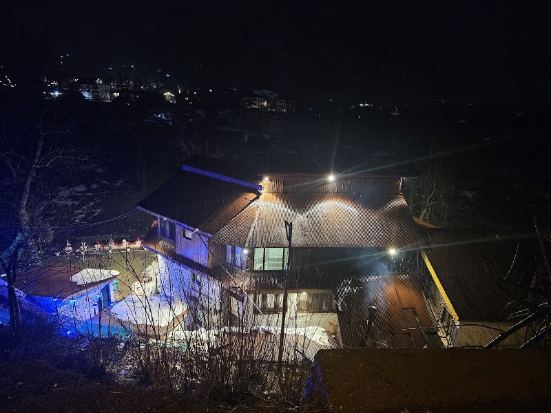 Hotel Iceland Pahalgam