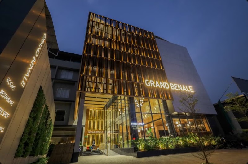 GRAND BENALE